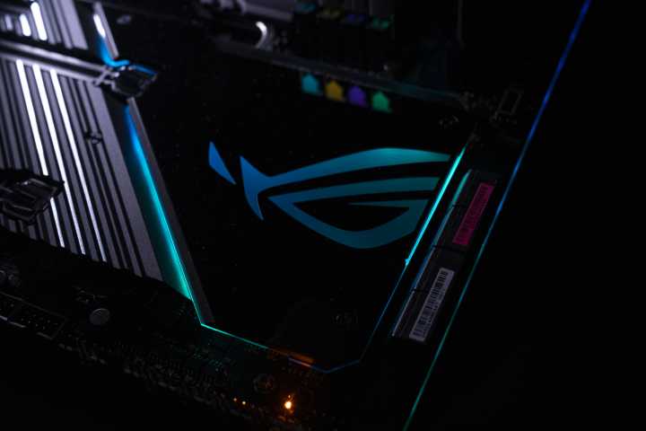 信仰败家再次升级！玩家国度 ROG MAXIMUS XII EXTREME 拆解评测