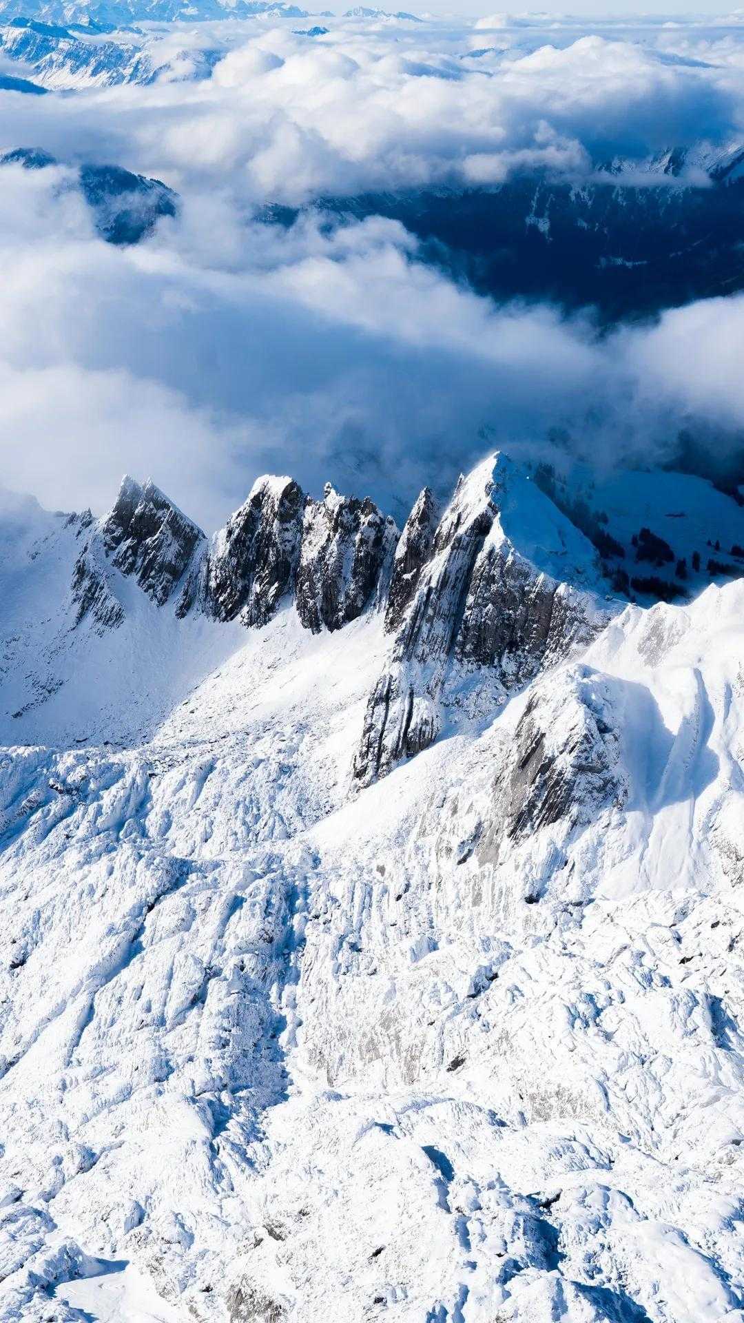 手机超清全面屏壁纸分享230604夏天专用 雪上之巅