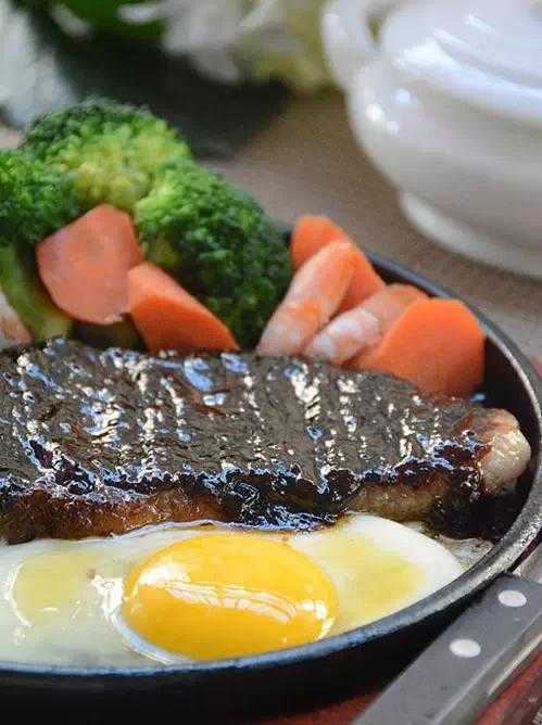 法式西冷牛排（sirloin steak)