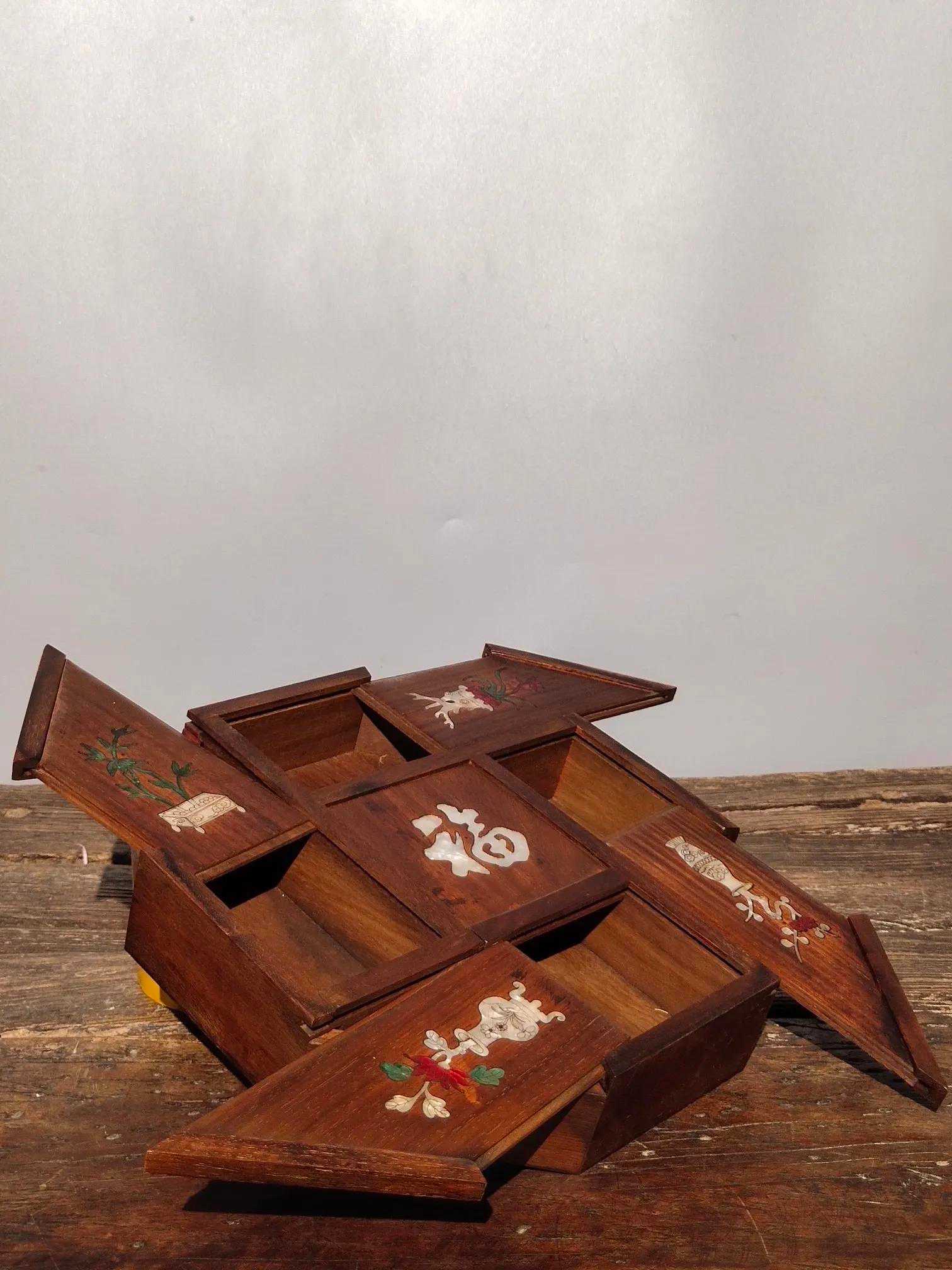 旧藏老花梨木彩贝机关盒 纯手工制作镶嵌七彩贝壳《梅兰竹菊》